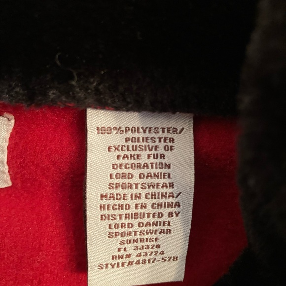 LeModa Cape - Picture 10 of 13